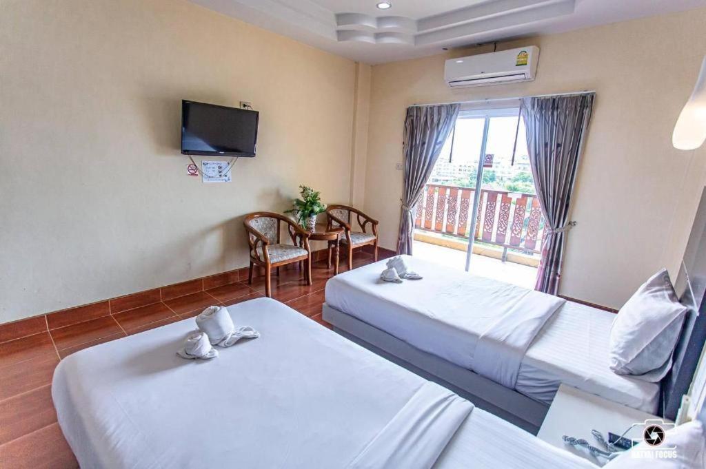 V.Hotel & Resort Хатъяй Экстерьер фото