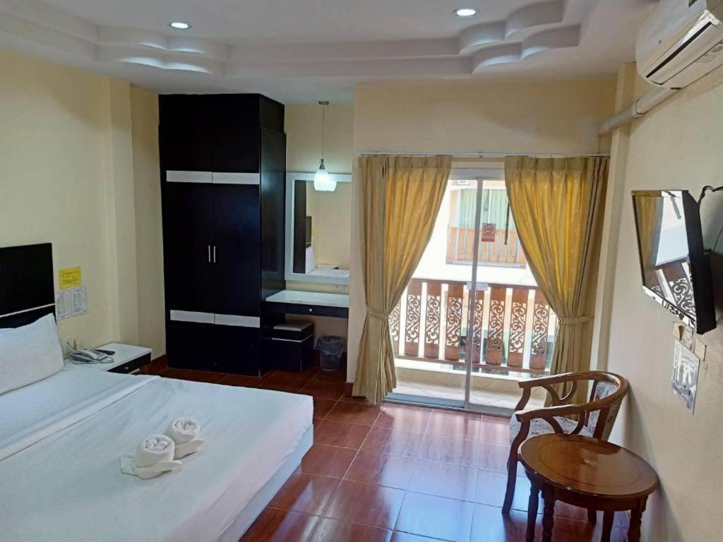 V.Hotel & Resort Хатъяй Экстерьер фото