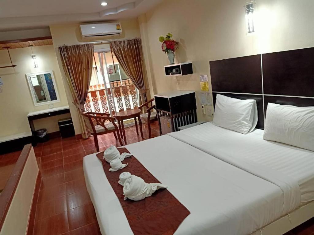 V.Hotel & Resort Хатъяй Экстерьер фото