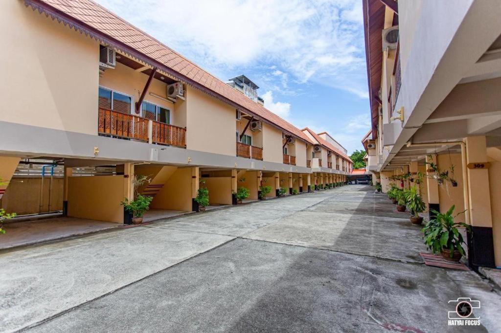 V.Hotel & Resort Хатъяй Экстерьер фото